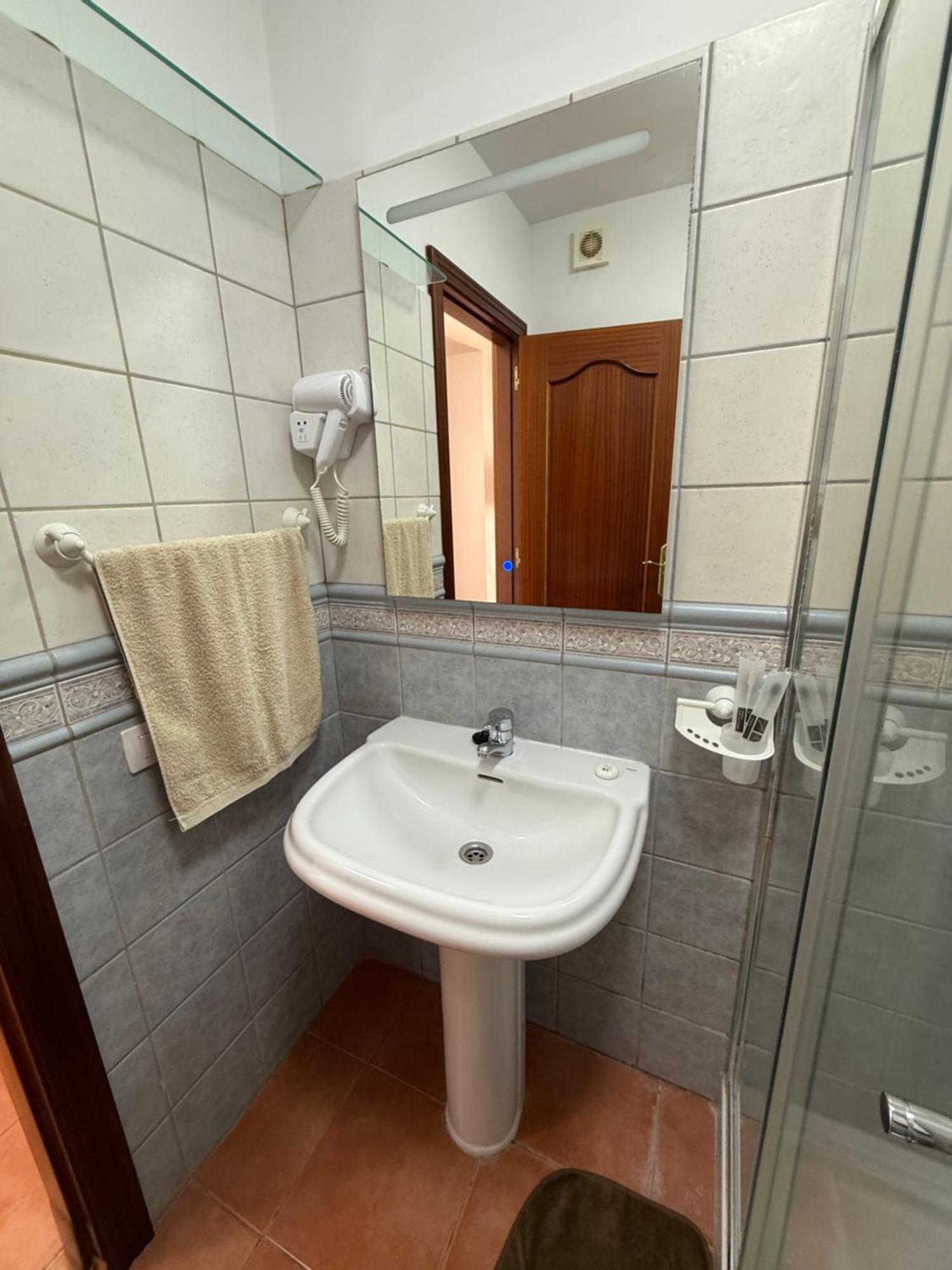 Apartamento Brisas Del Sur - Oasis Tenerife Sur Плайя-де-Сан-Хуан Екстер'єр фото