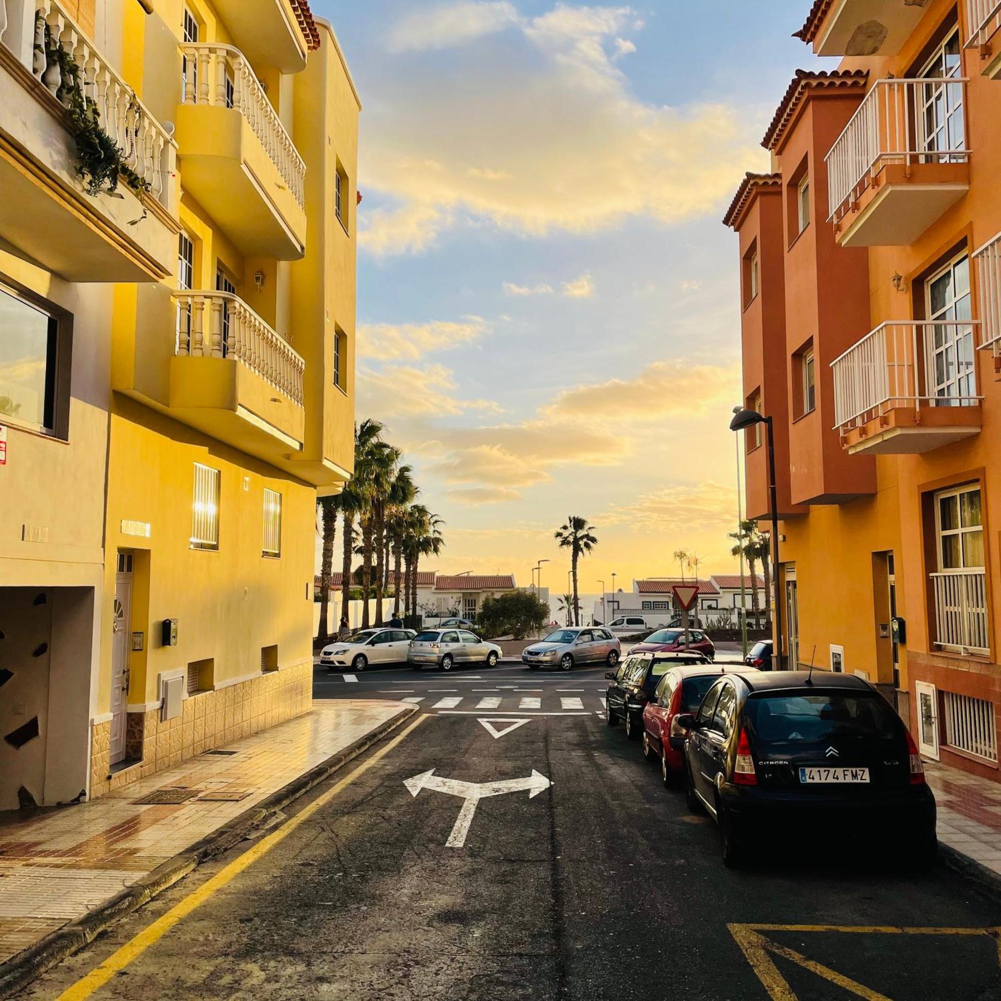 Apartamento Brisas Del Sur - Oasis Tenerife Sur Плайя-де-Сан-Хуан Екстер'єр фото